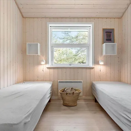 Casa vacanze 1464-aakirkeby-holsteroddevej-5 Vester Somarken