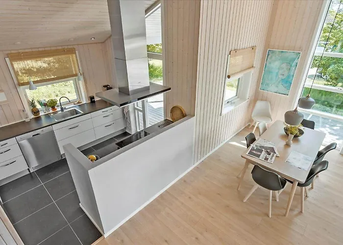 1464-aakirkeby-holsteroddevej-5 *